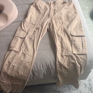 Abercrombie & Fitch Women's Beige Cargo Pants